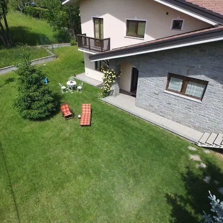 Le Joli Rosier Bed & Breakfast